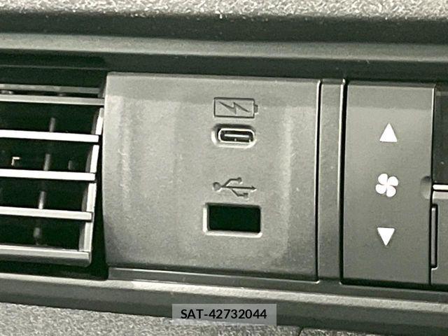 Honda N BOX CUSTOM 2026-07 8337029-5