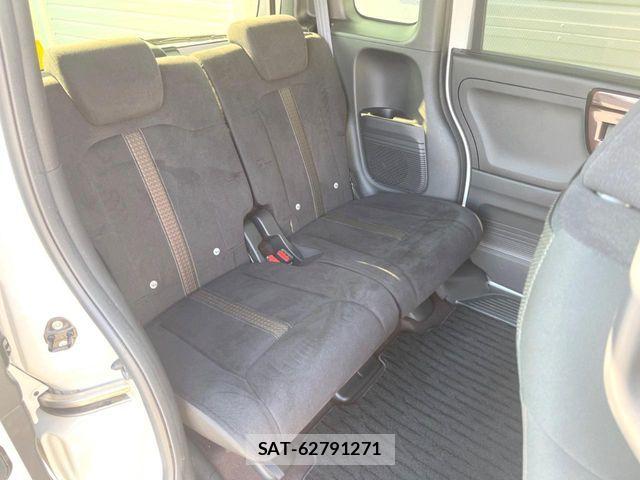 Honda N BOX CUSTOM 2018-05 8337061-8