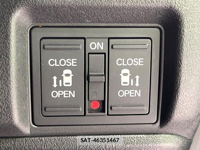 Honda N BOX CUSTOM 2023-10 8337018-4