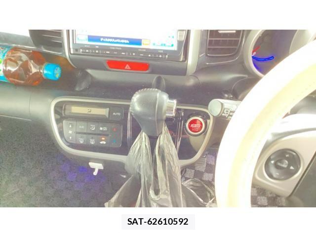 Honda N BOX CUSTOM 2013-02 8334452-12