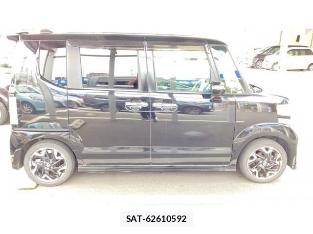 Honda N BOX CUSTOM 2013-02 8334452-2
