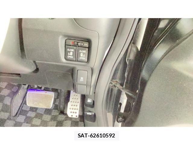 Honda N BOX CUSTOM 2013-02 8334452-8