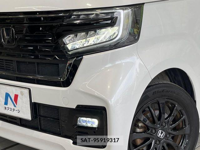 Honda N BOX CUSTOM 2022-01 8337057-11
