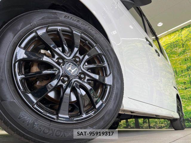 Honda N BOX CUSTOM 2022-01 8337057-12