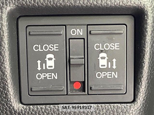 Honda N BOX CUSTOM 2022-01 8337057-5