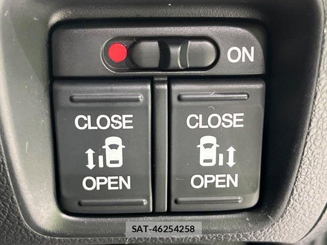 Honda N BOX CUSTOM 2014-09 8337101-2
