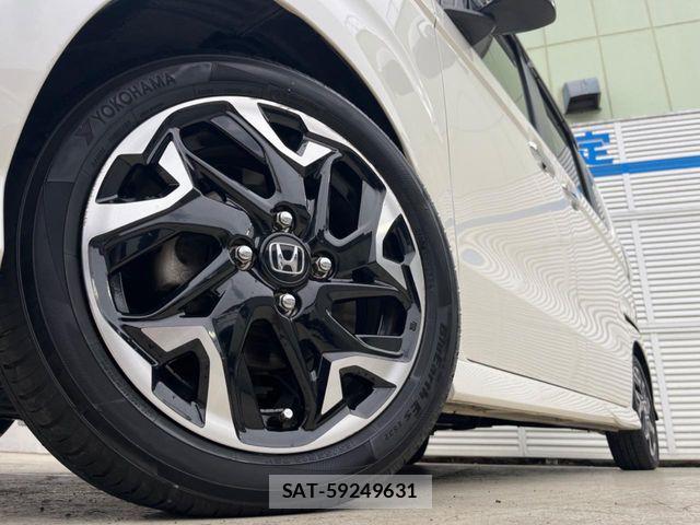 Honda N BOX CUSTOM 2017-09 8334473-13
