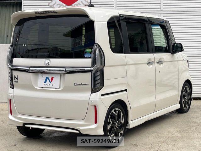 Honda N BOX CUSTOM 2017-09 8334473-17