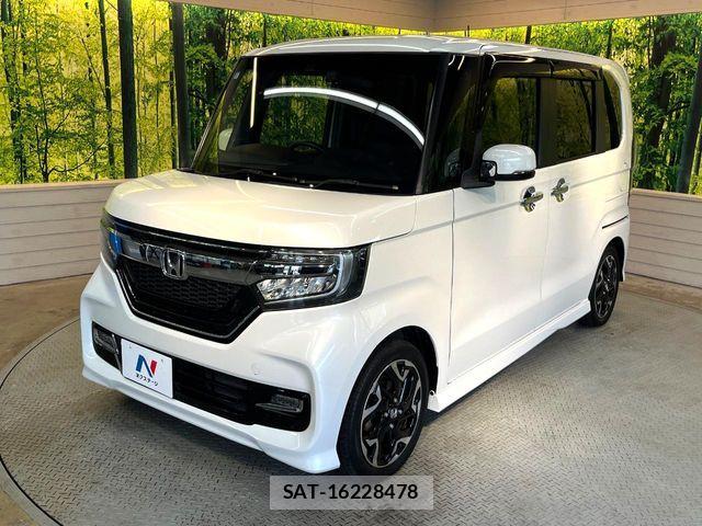 Honda N BOX CUSTOM 2019-08 8337035-15