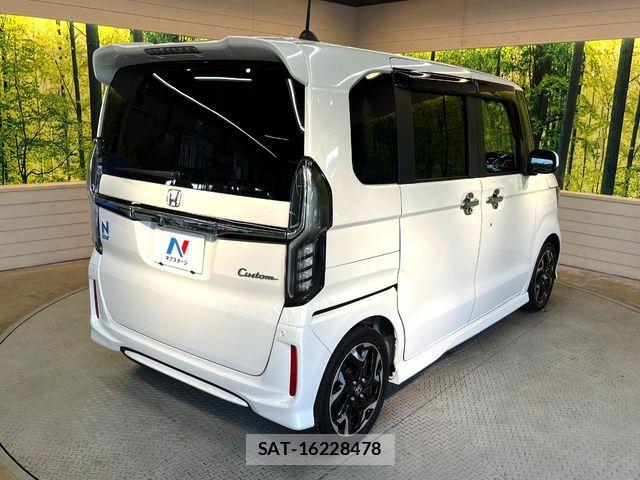 Honda N BOX CUSTOM 2019-08 8337035-16