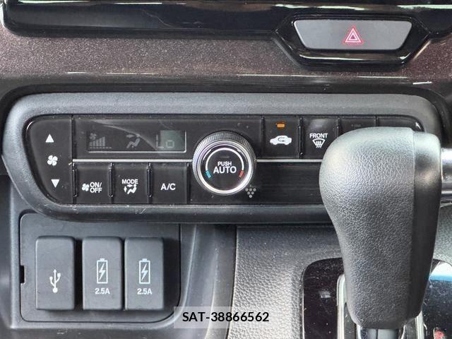 Honda N BOX CUSTOM 2017-10 8337074-18