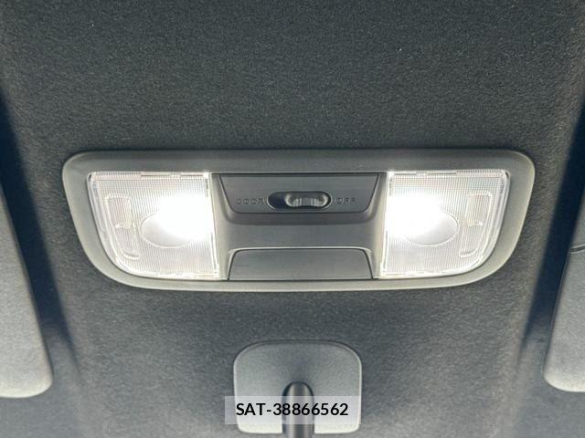 Honda N BOX CUSTOM 2017-10 8337074-29