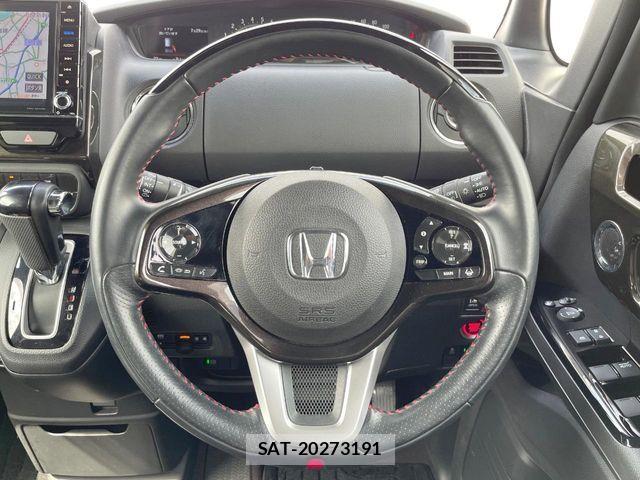 Honda N BOX CUSTOM 2018-05 8337073-10