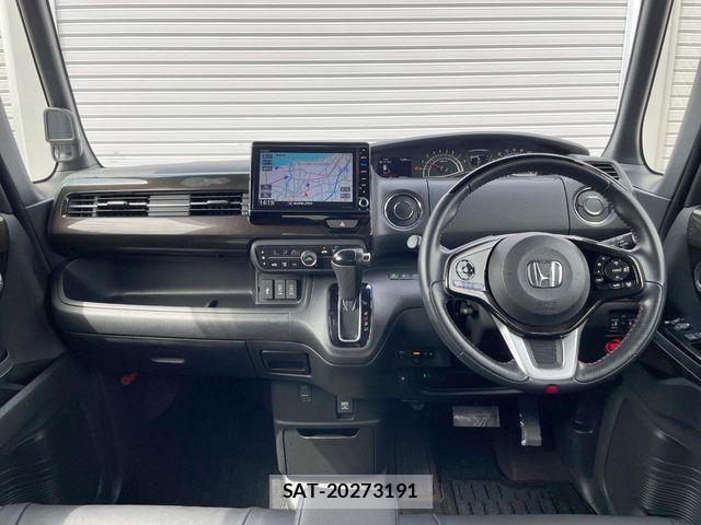 Honda N BOX CUSTOM 2018-05 8337073-1