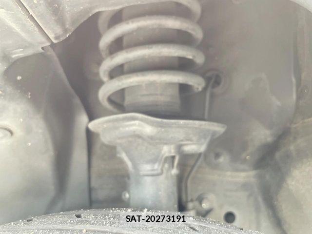 Honda N BOX CUSTOM 2018-05 8337073-19