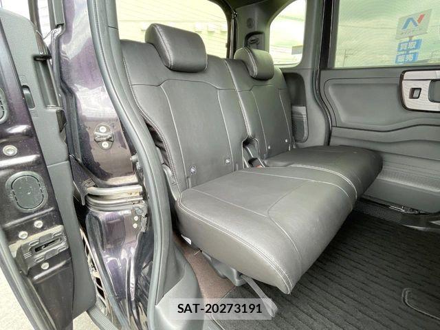 Honda N BOX CUSTOM 2018-05 8337073-8