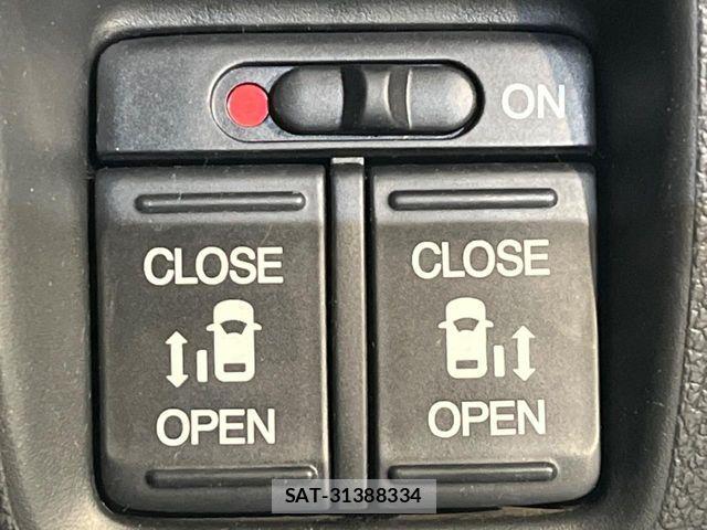 Honda N BOX CUSTOM 2016-04 8337098-5