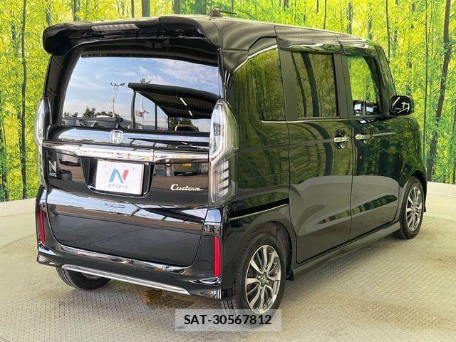 Honda N BOX CUSTOM 2022-04 8337039-17