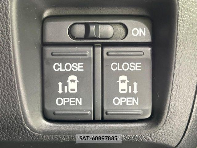 Honda N BOX CUSTOM 2017-07 8337083-2