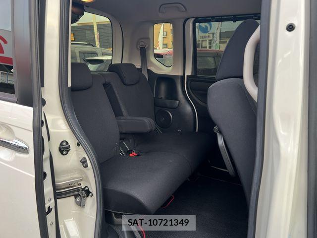 Honda N BOX CUSTOM 2017-08 8337076-12