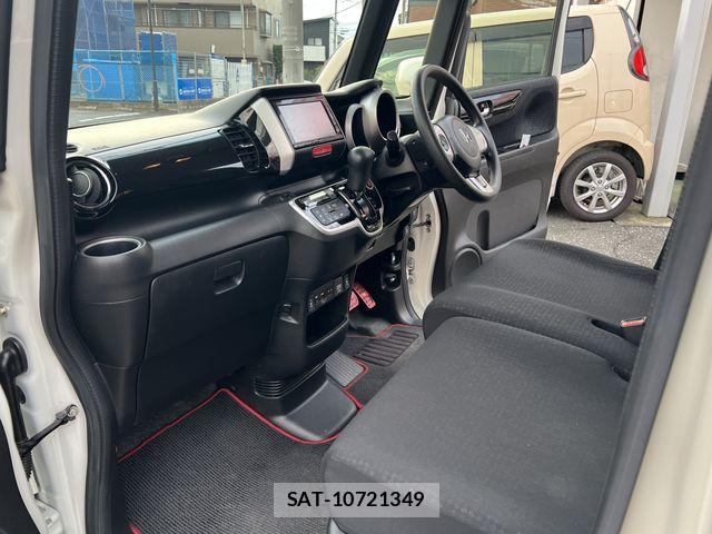 Honda N BOX CUSTOM 2017-08 8337076-13