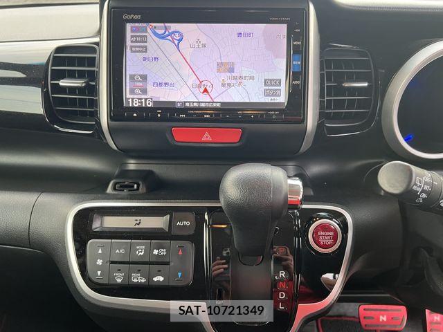 Honda N BOX CUSTOM 2017-08 8337076-18