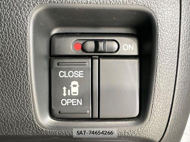 Honda N BOX CUSTOM 2015-06 8355181-3