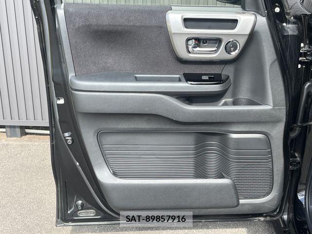 Honda N BOX CUSTOM 2022-04 8355139-18