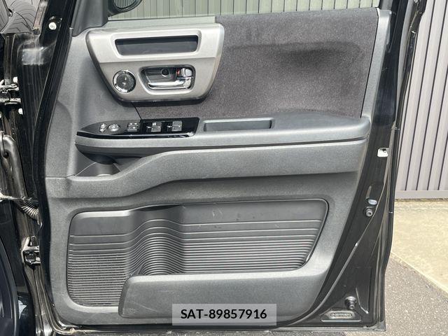 Honda N BOX CUSTOM 2022-04 8355139-19