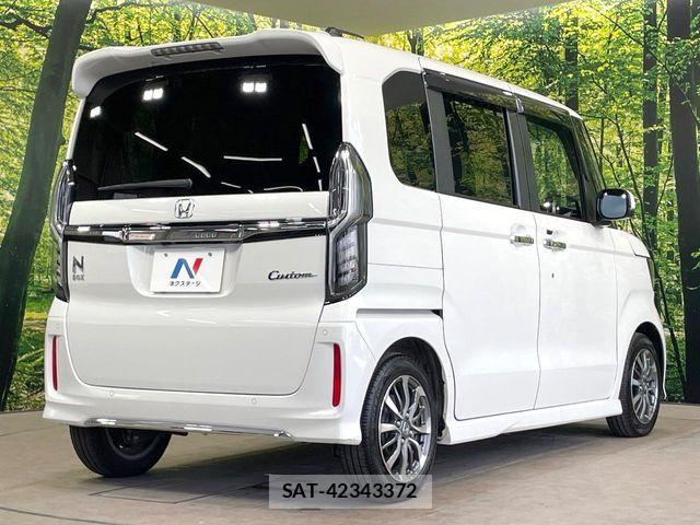 Honda N BOX CUSTOM 2022-03 8355165-16