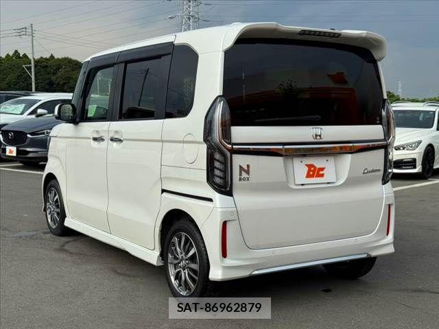 Honda N BOX CUSTOM 2023-02 8355157-12
