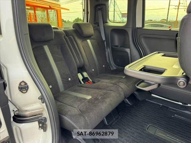 Honda N BOX CUSTOM 2023-02 8355157-19