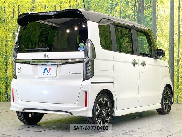 Honda N BOX CUSTOM 2018-02 8355155-16