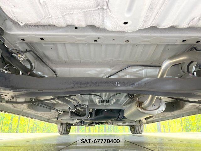 Honda N BOX CUSTOM 2018-02 8355155-18