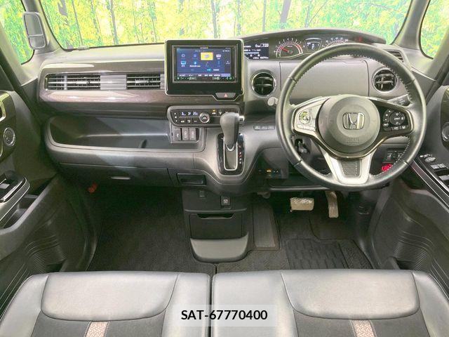 Honda N BOX CUSTOM 2018-02 8355155-1