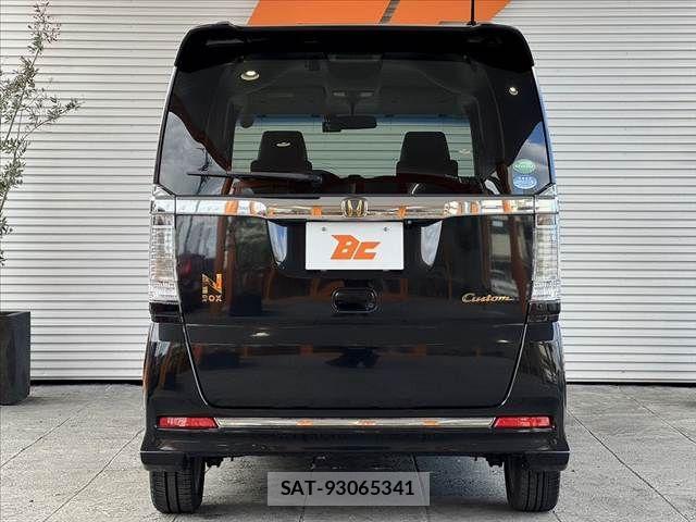 Honda N BOX CUSTOM 2016-03 8355177-12