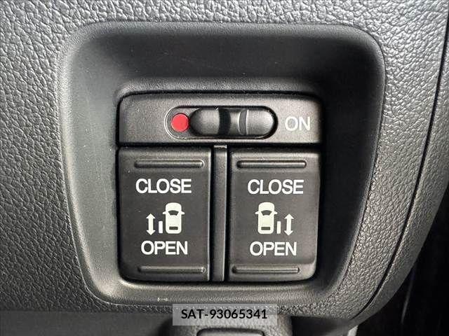 Honda N BOX CUSTOM 2016-03 8355177-5