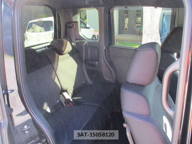 Honda N BOX CUSTOM 2024-02 8355144-11