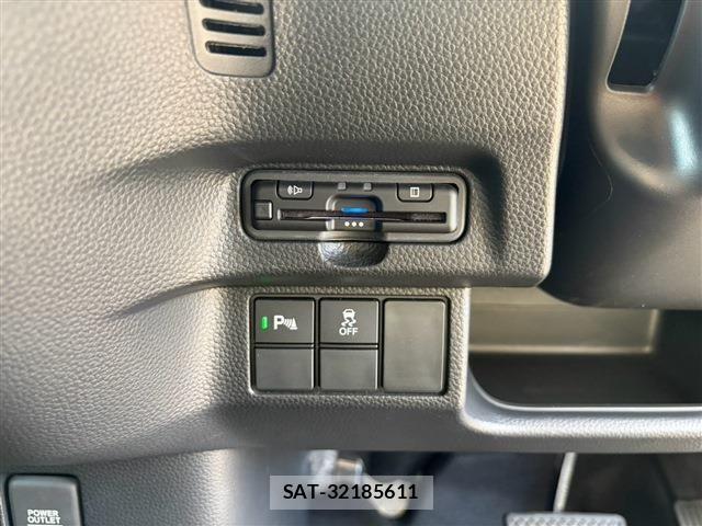 Honda N BOX CUSTOM 2022-03 8355152-28