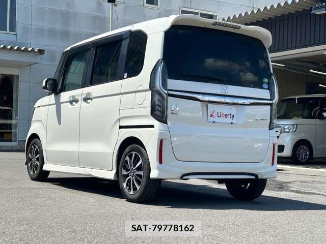 Honda N BOX CUSTOM 2017-09 8367595-16