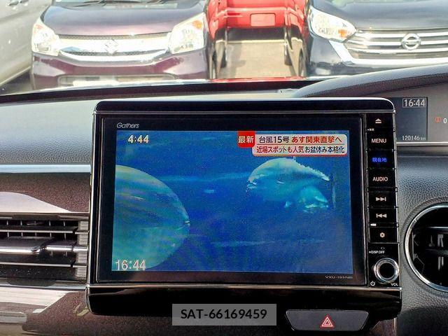 Honda N BOX CUSTOM 2019-03 8367647-16
