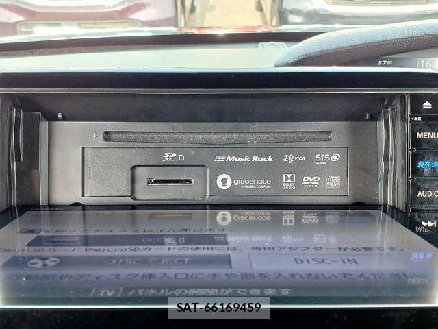 Honda N BOX CUSTOM 2019-03 8367647-18