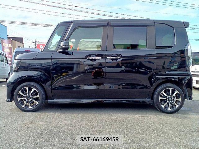 Honda N BOX CUSTOM 2019-03 8367647-4