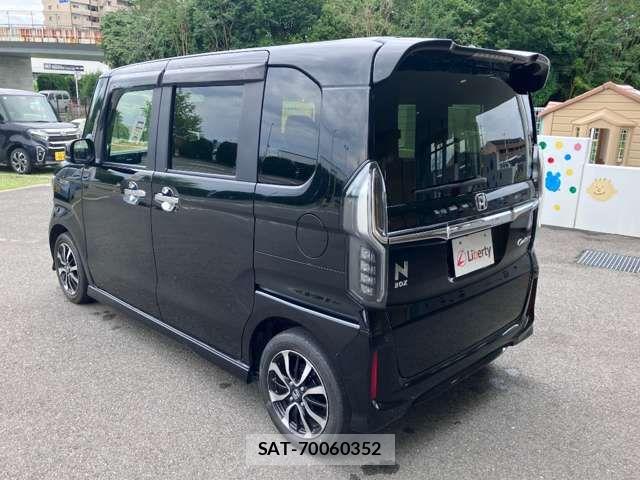 Honda N BOX CUSTOM 2020-07 8367587-10