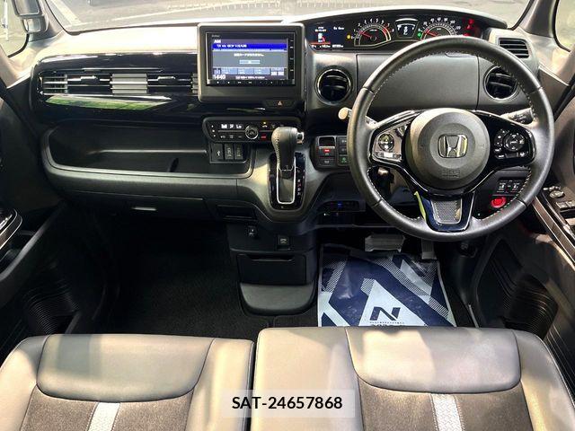 Honda N BOX CUSTOM 2022-07 8367504-1