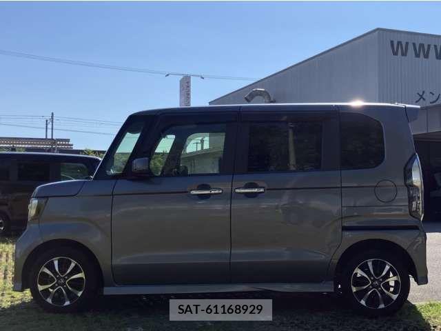 Honda N BOX CUSTOM 2019-05 8367609-12