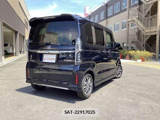 Honda N BOX CUSTOM 2023-08 8367592-14