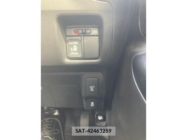 Honda N BOX CUSTOM 2016-08 8367655-14