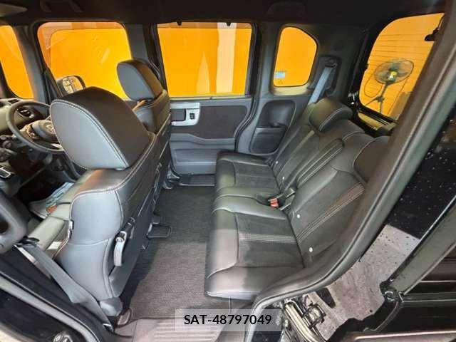 Honda N BOX CUSTOM 2022-07 8367511-17