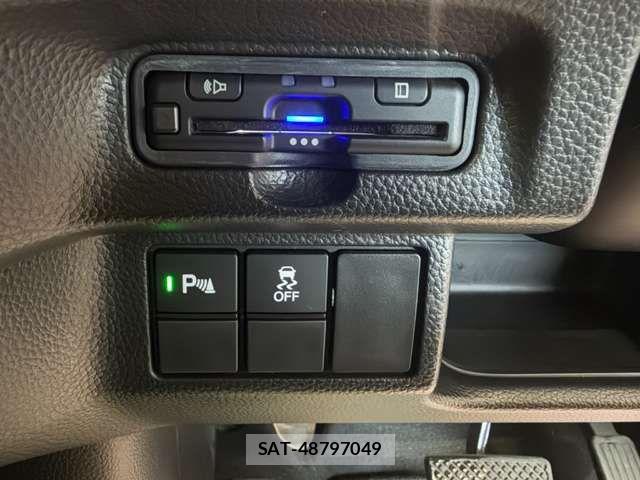 Honda N BOX CUSTOM 2022-07 8367511-5